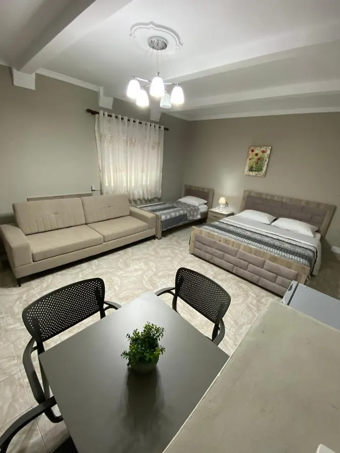 Vila Ajdinaj Berat Guest house